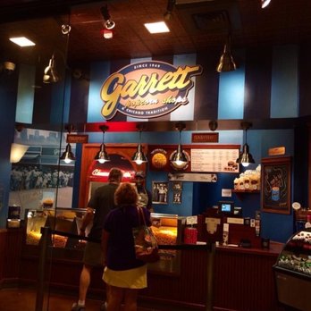 Garrett Popcorn Shops - Popcorn Shops Near Me - Chicago, Illinois Garrett Popcorn Shops - Popcorn Shops Near Me - Chicago, Illinois