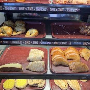 El Segundo Bakery - Bakeries Near Me - El Paso, Texas