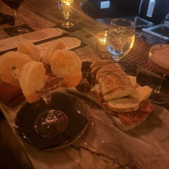 Goldwing - Bars Near Me - Richmond, Virginia