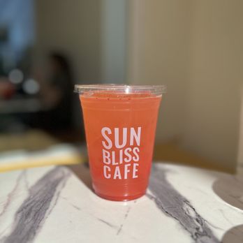 Sunbliss Cafe - Strawberry Lemonade - Coffee & Tea Near Me - Newport Beach, California