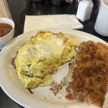 Chelly's Cafe - Ranchero Omlette - Cafes Near Me - Palmdale, California