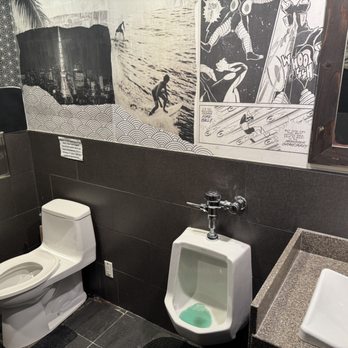 Zigu - Spotless bathroom. - Seafood Near Me - Honolulu, Hawaii Zigu - Spotless bathroom. - Seafood Near Me - Honolulu, Hawaii