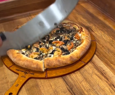 525 Pizza by null