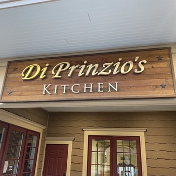 Di Prinzio's Kitchen - You feel welcome - Cocktail Bars Near Me - Clayton, New York