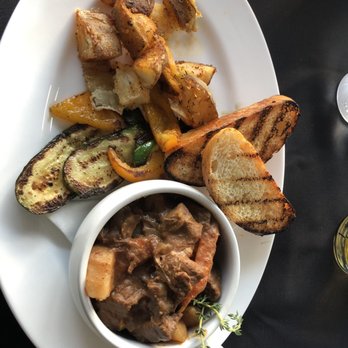 Kenzington Burger Bar - Gastropubs Near Me - Barrie, Ontario