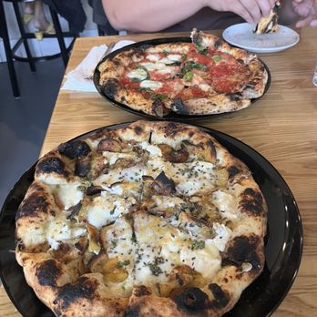 Sei Pizza Bar - Pizza Near Me - Los Angeles, California