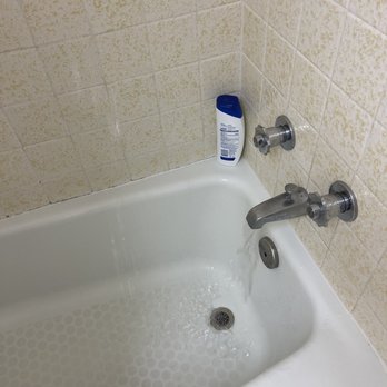 Prairie Inn - Tub spout wouldn't turn off and give full shower pressure. Tub filled with water while you shower - Hotels Near Me - Evanston, Wyoming Prairie Inn - Tub spout wouldn't turn off and give full shower pressure. Tub filled with water while you shower - Hotels Near Me - Evanston, Wyoming