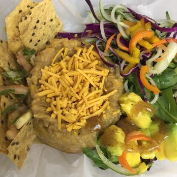 El Brocoli - Amarillo "bowl" con proteína - Vegan Near Me - Gurabo, Puerto Rico El Brocoli - Amarillo "bowl" con proteína - Vegan Near Me - Gurabo, Puerto Rico