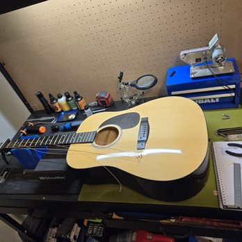 Geist's Precision Guitar Repair - Musical Instrument Services Near Me - Madison , Mississippi