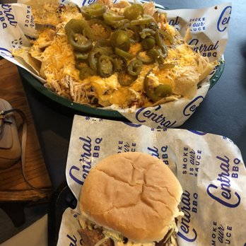 Central BBQ - Pulled pork sandwich & chicken bbq nachos - Barbeque Near Me - Memphis, Tennessee Central BBQ - Pulled pork sandwich & chicken bbq nachos - Barbeque Near Me - Memphis, Tennessee