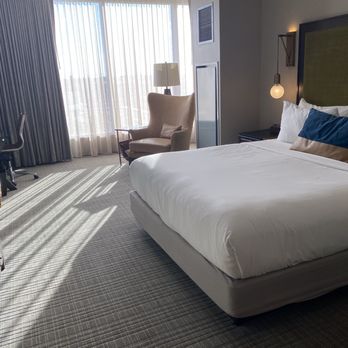Hotel Zachary - Queen Room - Hotels Near Me - Chicago, Illinois Hotel Zachary - Queen Room - Hotels Near Me - Chicago, Illinois