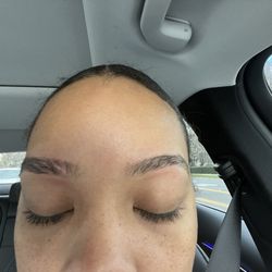 Brow Arc - Terrible job done. They are not even cousins they are strangers