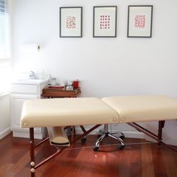 Peninsula Integrative Medicine - Light-Filled Therapeutic Space