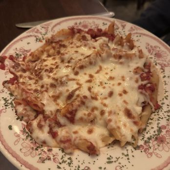 Pesto's Italian Restaurant - Baked Ziti - Italian Near Me - Valparaiso, Indiana Pesto's Italian Restaurant - Baked Ziti - Italian Near Me - Valparaiso, Indiana
