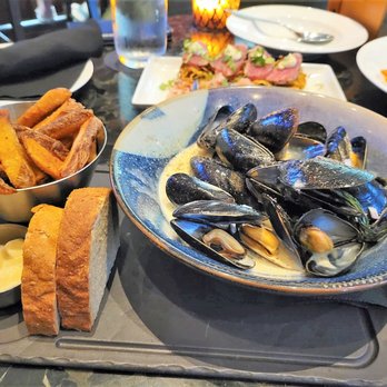 XIX Nineteen - Mussels - Lounges Near Me - Edmonton, Alberta XIX Nineteen - Mussels - Lounges Near Me - Edmonton, Alberta