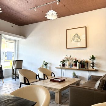 Lotus Cafe - Great atmosphere - Coffee & Tea Near Me - Urban Honolulu, Hawaii Lotus Cafe - Great atmosphere - Coffee & Tea Near Me - Urban Honolulu, Hawaii