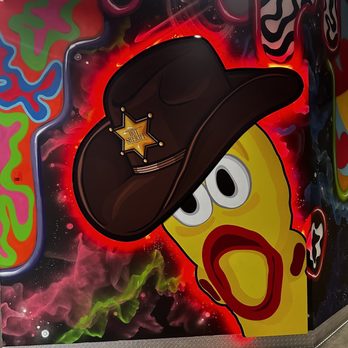 Dave's Hot Chicken - The Hot Sheriff - Chicken Shop Near Me - Irving, Texas