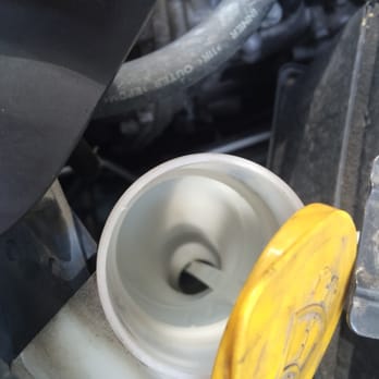 Valvoline Instant Oil Change - empty windshield wiper fluid reservoir - Oil Change Stations Near Me - Westerville, Ohio Valvoline Instant Oil Change - empty windshield wiper fluid reservoir - Oil Change Stations Near Me - Westerville, Ohio