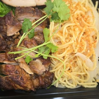 Tai Tea x The V Kitchen - Grilled chicken and garlic noodles - Vietnamese Near Me - Anaheim, California