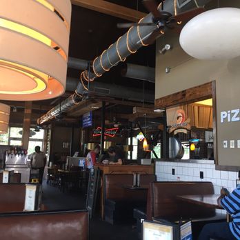 Pizza Joint - Dining room - Pizza Near Me - Aiken, South Carolina