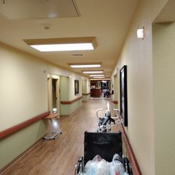 Silver Spring Health & Rehabilitation Center - Light on unanswered, had to drive from home to help them to bedpan after a hour and a half of waiting