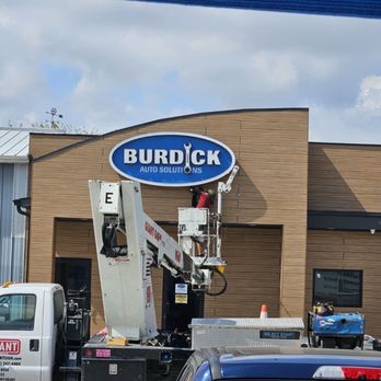 Giant Sign - Front sign install - Signmaking Near Me - Dallas, Texas Giant Sign - Front sign install - Signmaking Near Me - Dallas, Texas