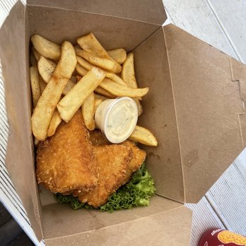 Peirano's Beachfront Cafe - Fish and chips - Breakfast & Brunch Near Me - Ventura, California Peirano's Beachfront Cafe - Fish and chips - Breakfast & Brunch Near Me - Ventura, California