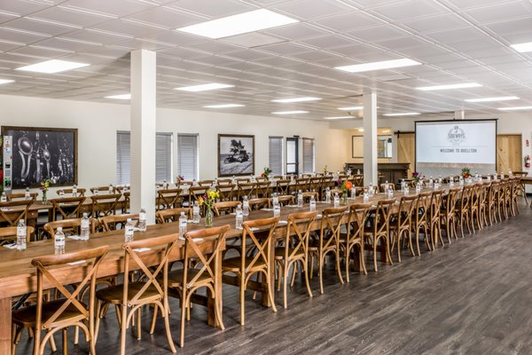 Sideways Inn by null