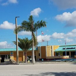 Massive car wash and detailing facility. Massive car wash and detailing facility.