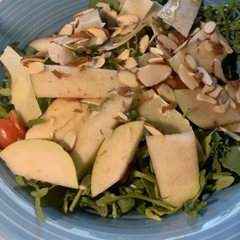 Fabio On Fire - Pera/Pear Salad - Pizza Near Me - Peoria, Arizona