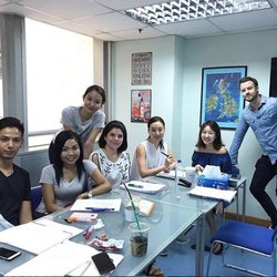 Q Language - Always great to learn English in groups with our Korean, Spanish, Mexican and Japanese Students