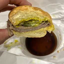 #6 Roast Beef W/ side of Au Jus no onions or tomatoes