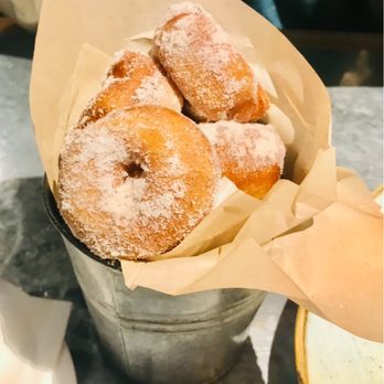Boon Fly Cafe - Six sugar cinnamon donuts - American Near Me - Napa, California