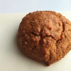 Berikoni Bakery - Nushis Namtskhvari (Nut cake) Almond cookie