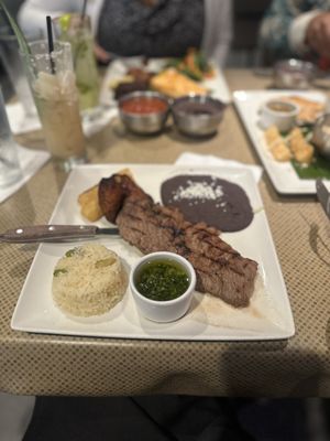 Gloria's Latin Cuisine by null