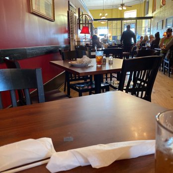 Hunter's Bakery & Cafe - Inside the cafe - Bakeries Near Me - Sweetwater, Tennessee