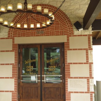 Cleburne Cafeteria - American Near Me - Houston, Texas
