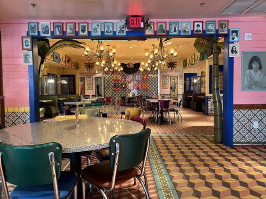 Chuy's by null
