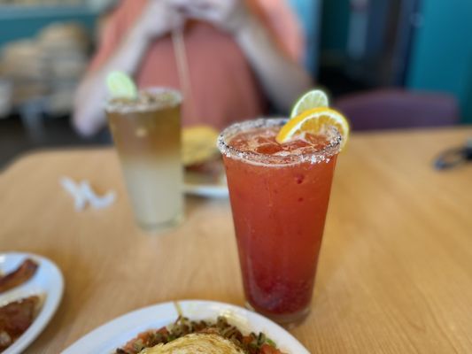 Sweet Lake Biscuits & Limeade by null