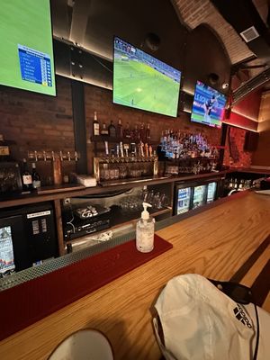 Finnerty's by null