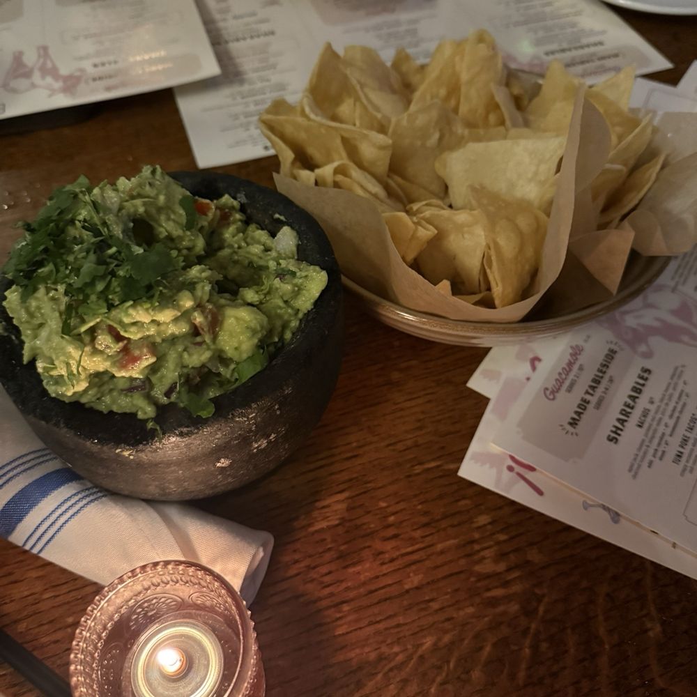 Barrio - Mexican Near Me - Chicago, Illinois