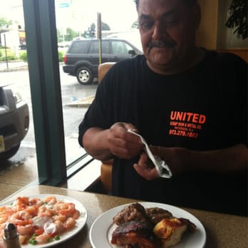 Four Brothers Pizza Pizza 106 Park Ave Paterson Nj Restaurant Reviews Phone Number