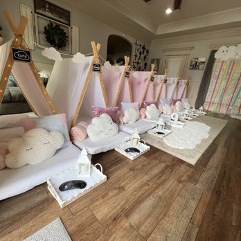 Prickly Pear Slumber Parties LLC - This dreamy slumber party is "On Cloud 9". - Party & Event Planning Near Me Prickly Pear Slumber Parties LLC - This dreamy slumber party is "On Cloud 9". - Party & Event Planning Near Me