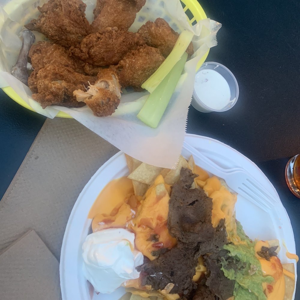 Sports Page - Nachos and dry rub wings - Sports Bars Near Me - Mountain View, California Sports Page - Nachos and dry rub wings - Sports Bars Near Me - Mountain View, California