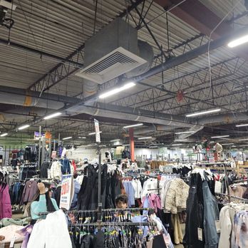 Sports Basement - 11-17-24. Interior - Sports Wear Near Me - Sunnyvale, California Sports Basement - 11-17-24. Interior - Sports Wear Near Me - Sunnyvale, California