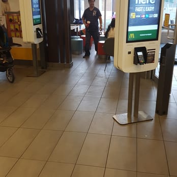 McDonald's - Express order machines - Fast Food Near Me - Toronto, Ontario