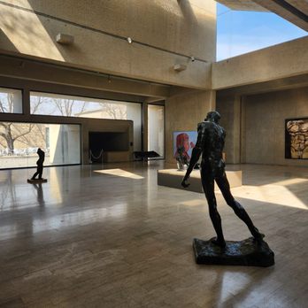 Des Moines Art Center - Museums Near Me - Des Moines, Iowa