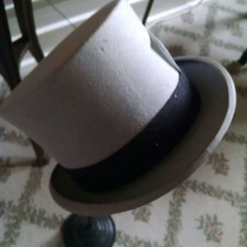 Cherry Creek Inn Bed & Breakfast - I love this hat! - Bed & Breakfast Near Me - Cherry Creek, New York Cherry Creek Inn Bed & Breakfast - I love this hat! - Bed & Breakfast Near Me - Cherry Creek, New York