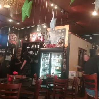 Maxine's On Shine - Cool vibe - New American Near Me - Orlando, Florida Maxine's On Shine - Cool vibe - New American Near Me - Orlando, Florida