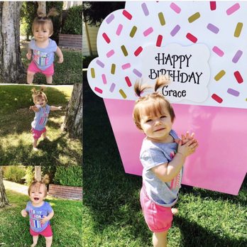 Orange County Storks - Giant pink cupcake yard sign! - Party Supplies Near Me - Huntington Beach, California Orange County Storks - Giant pink cupcake yard sign! - Party Supplies Near Me - Huntington Beach, California